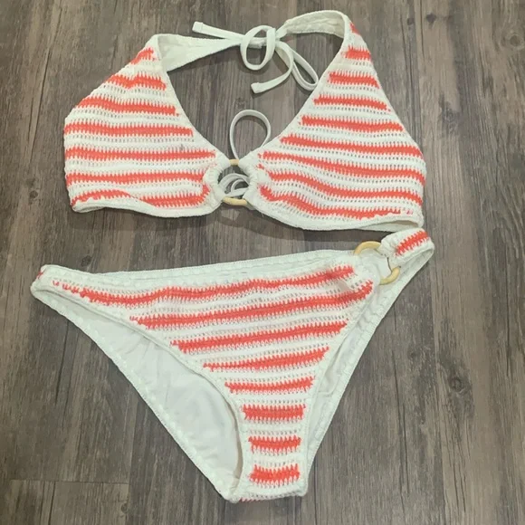 Aerie coral and white crochet swimsuit - Picture 1 of 4